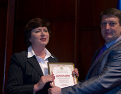Нагородження дипломами учасників реєстру  «ТОП100 в медицині» у травні 2010 р.