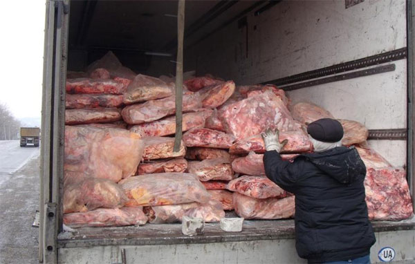 Десять тонн жиру невідомого походження виявили працівники міліції у вантажівці