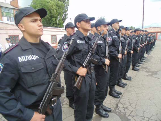 Сімдесят вінницьких юнаків поповнили лави військовослужбовців внутрішніх військ МВС України