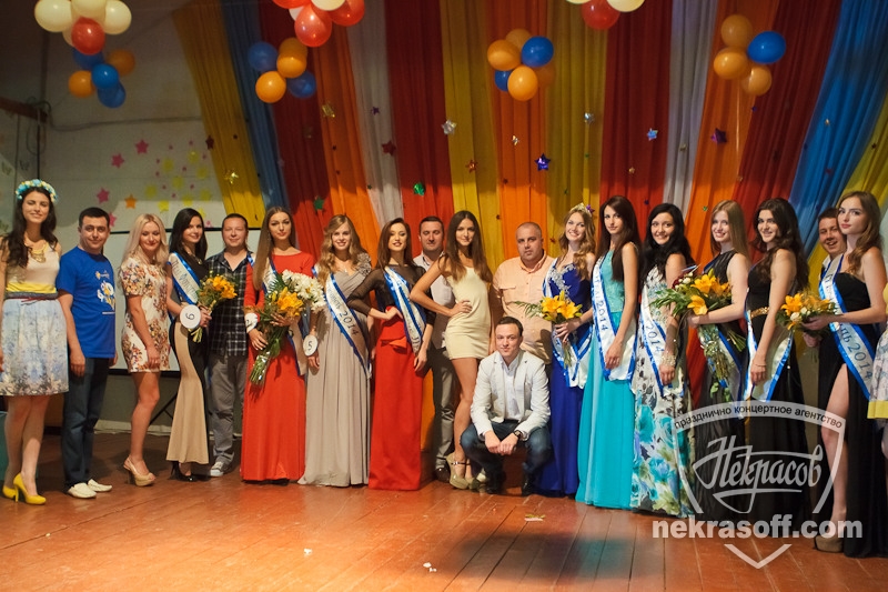 Олексій Некрасов підтримує молодь і красу на конкурсі Перша Леді Студреспубліки