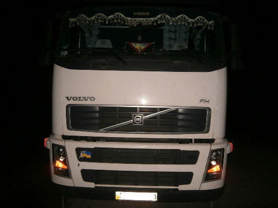 На Вінниччині 29-річний чоловік загинув під колесами вантажівки