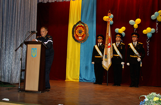 Рятувальники з різних куточків України змагаються у Вінниці за звання "Кращий начальник караулу"
