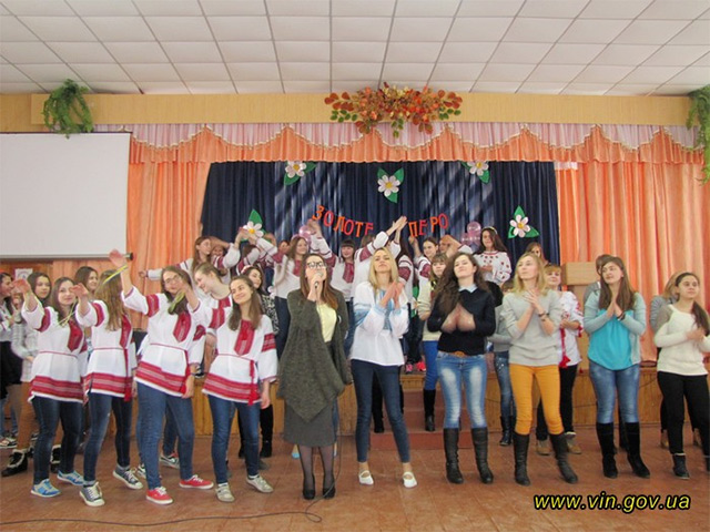 Лідери учнівського самоврядування Вінницького району поділились досвідом із учнями Калинівки