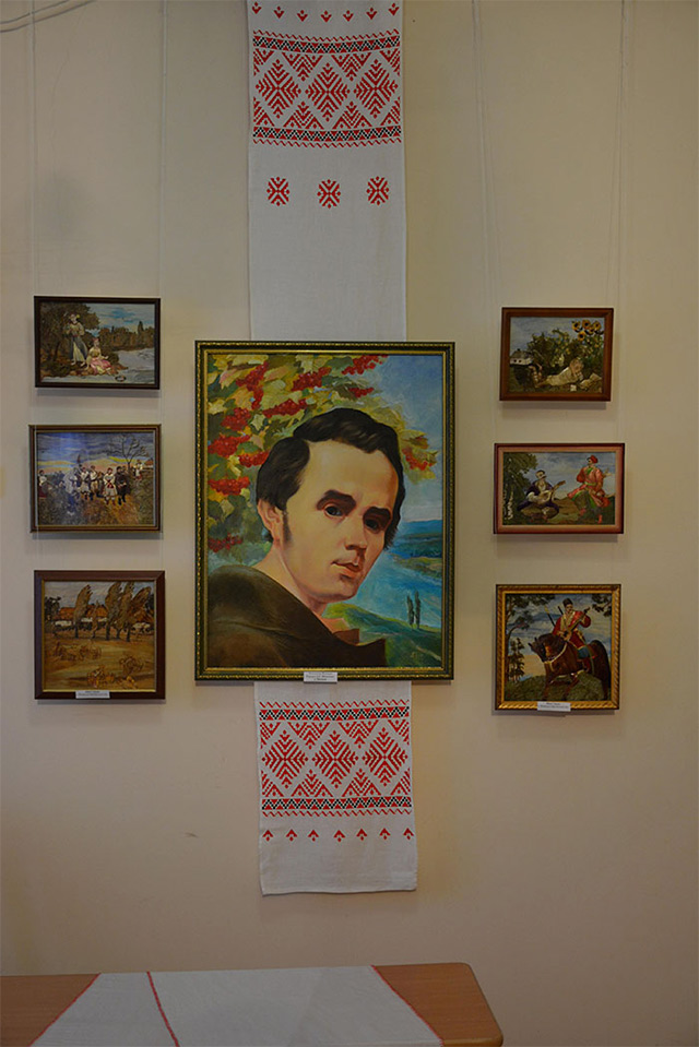До 16 березня в Центрі народної творчості діятиме виставка «Шевченко в народному мистецтві»