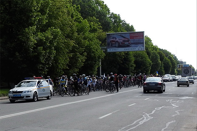 Наприкінці минулого тижня більше 150 вінничан вирушили в 50-ти кілометровий велопробіг навколо Вінниці