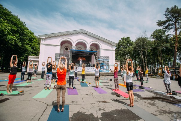 У Вінниці відзначили Міжнародний День йоги 