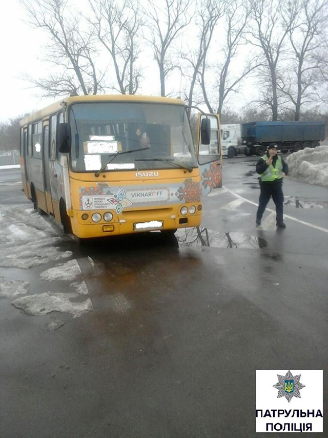 У Вінниці поліцейські зупинили водія маршрутки, який був "під кайфом"