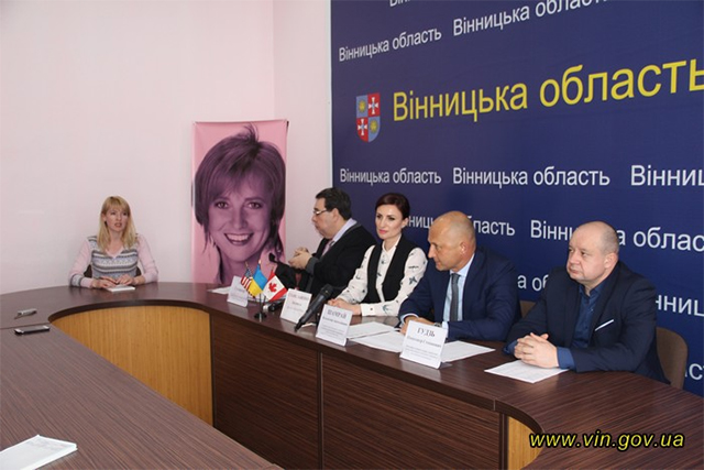 За півроку на пересувному мамографі обстежились майже дві тисячі жінок Вінницької області