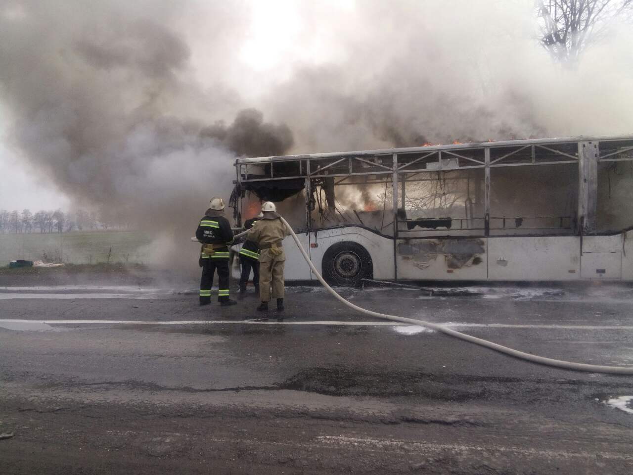 В Немирівському районі вщент згорів автобус