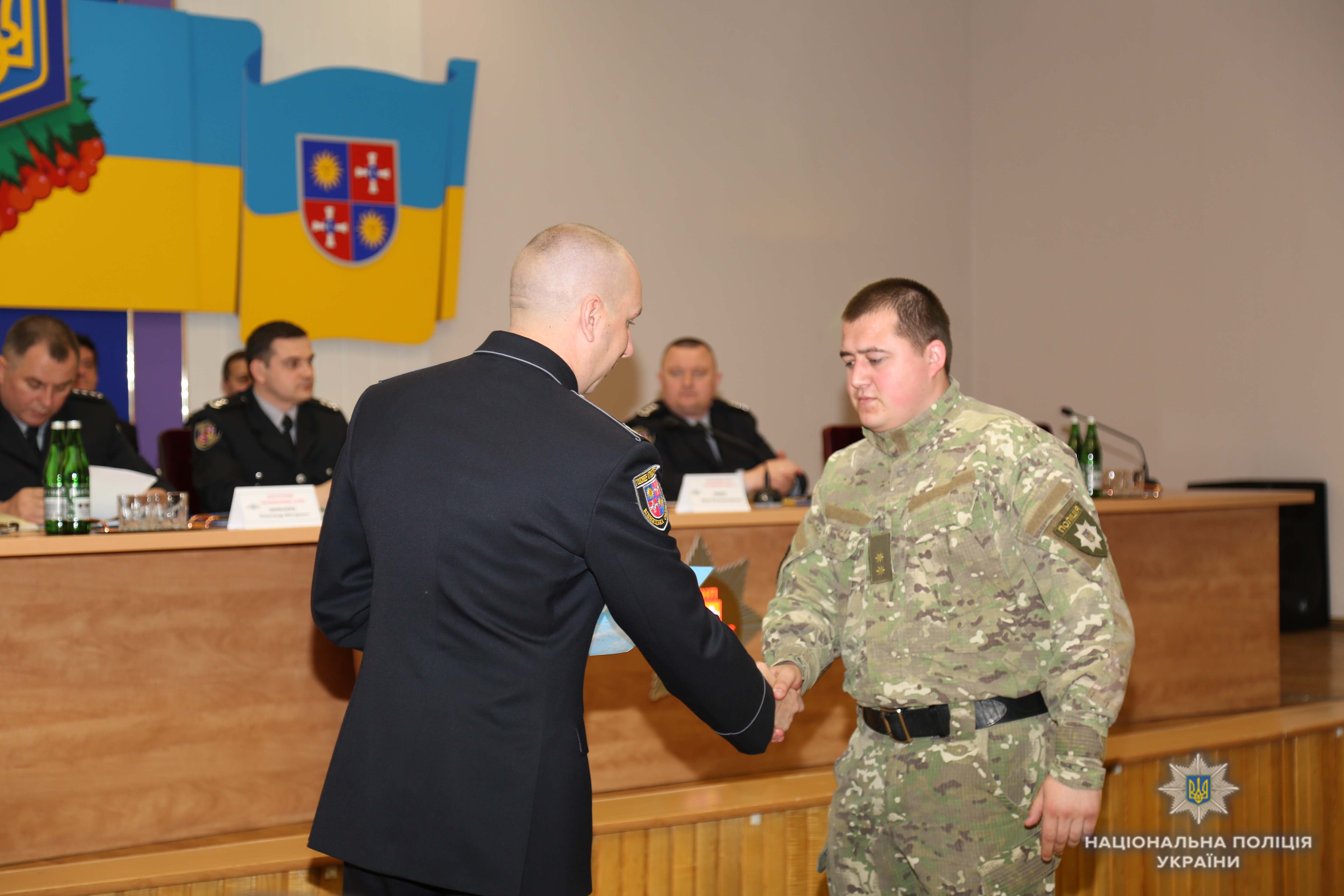 Керівник поліції Вінниччини відзначив кращих бійців спецбатальйону "Вінниця"