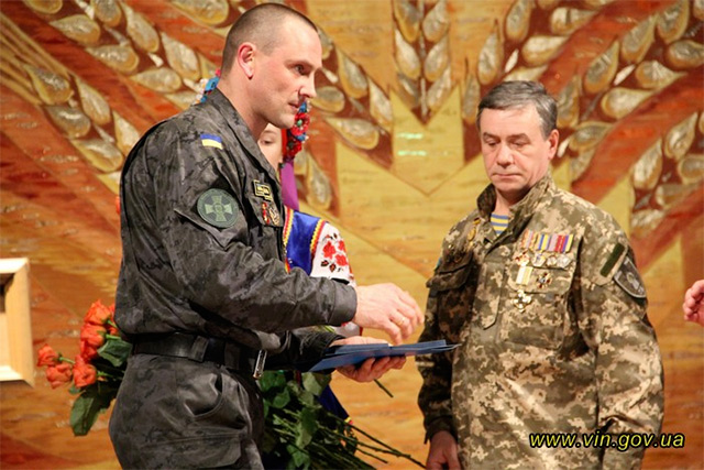Вінничан-учасників АТО відзначили нагородами за оборону Дебальцевого