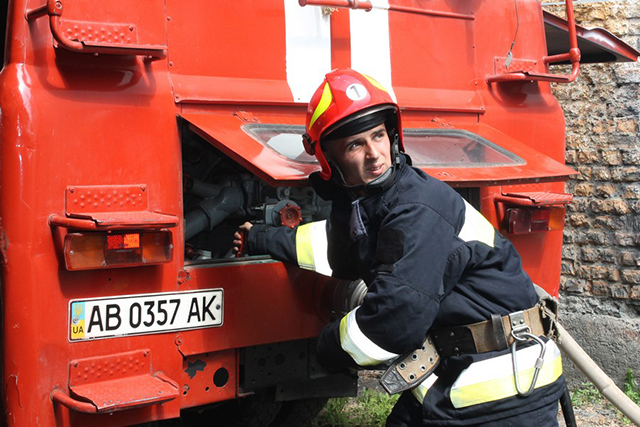 Рятувальники ліквідували умовну пожежу у Стрижавській виправній колонії