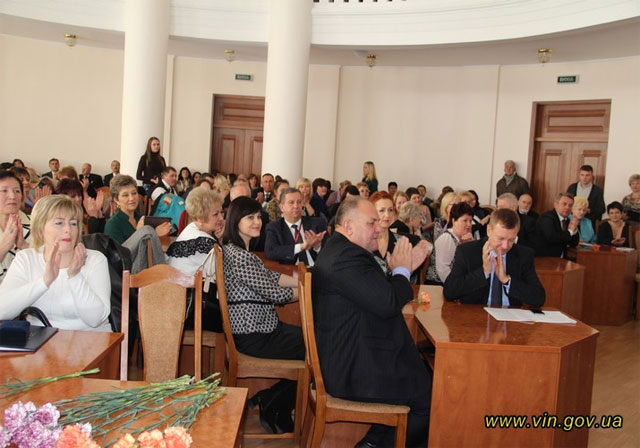 Очільники Вінниччини привітали працівників соціальної сфери з професійним святом
