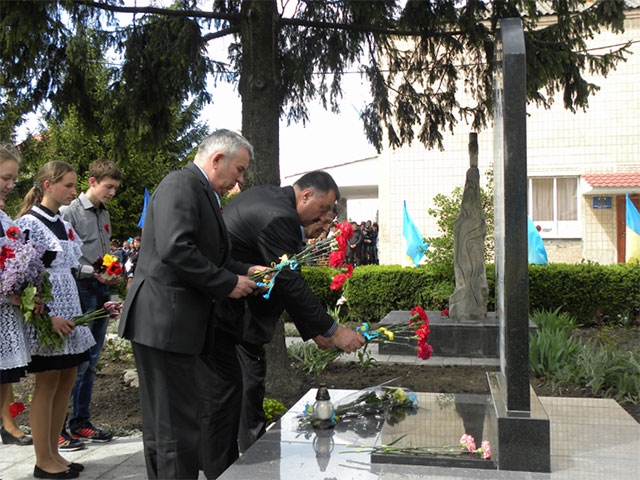 У Крижополі відкрили пам’ятний знак «Борцям за волю України»
