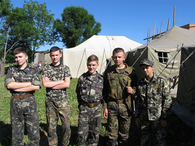 На Вінниччині розпочала літню табірну зміну православна військово-патріотична парашутно-десантна школа