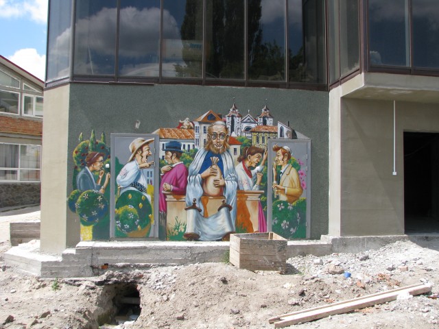 У Вінниці на стіні будинку з'явилось шикарне історичне графіті. Втім, як завжди, є невдоволен