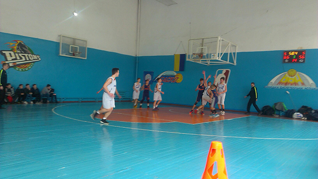 В 4-му турі Чемпіонату України Всеукраїнської юнацької баскетбольної ліги перемогли вінничани
