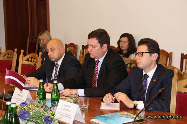 Надзвичайний і Повноважний Посол Латвійської Республіки в Україні  запропонував створити у Вінниці Почесне Консульство 