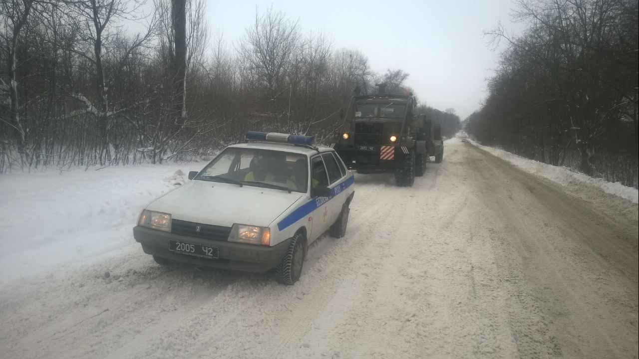 Віннцькі рятувальники допомогають розчищати автошляхи Черкащини