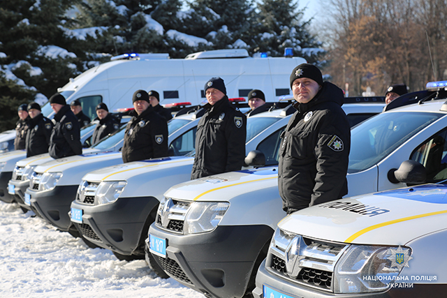 Поліцейські Вінниччини отримали нові службові автівки
