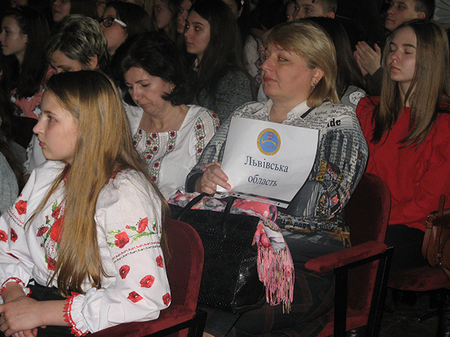 У Вінниці розпочалися змагання серед юних мовознавців України