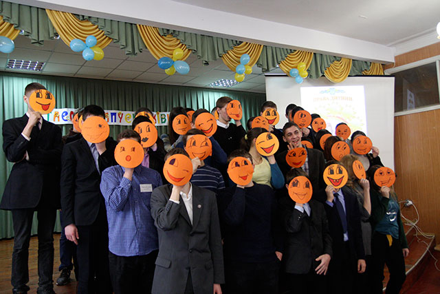 350 вінницьких школярів взяли участь у тренінгах «Дитинство без насильства», які провели дитячі омбудсмени