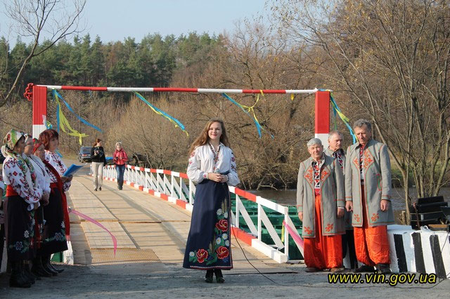 Між селами Новомиколаївка та Воробіївка відкрили понтонний міст через річку Південний Буг