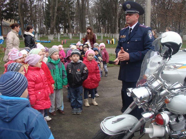 Діти села Бохоники зустрілися з державтоінспекторами
