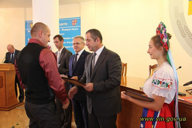 Керівники області та міста привітали аграріїв Вінниччини з професійним святом