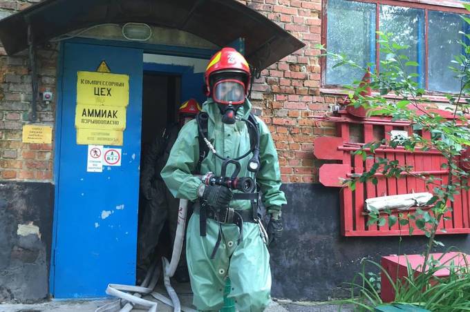 У Вінниці рятувальники відпрацьовували алгоритм ліквідації пожежі на холодокомбінаті