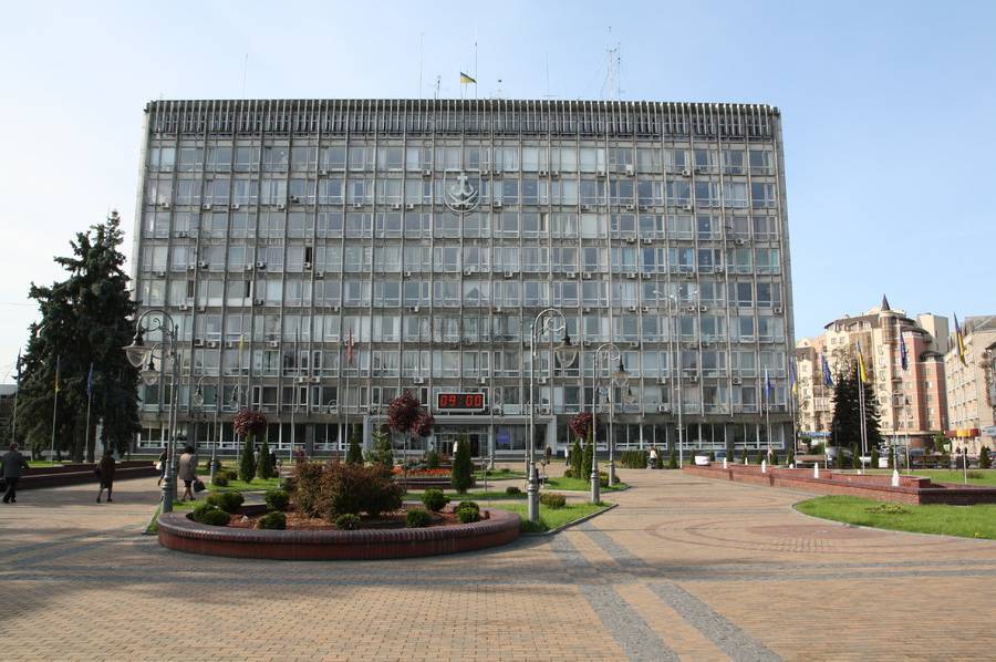 Новий склад Вінницької міської ради збирається на першу сесію

