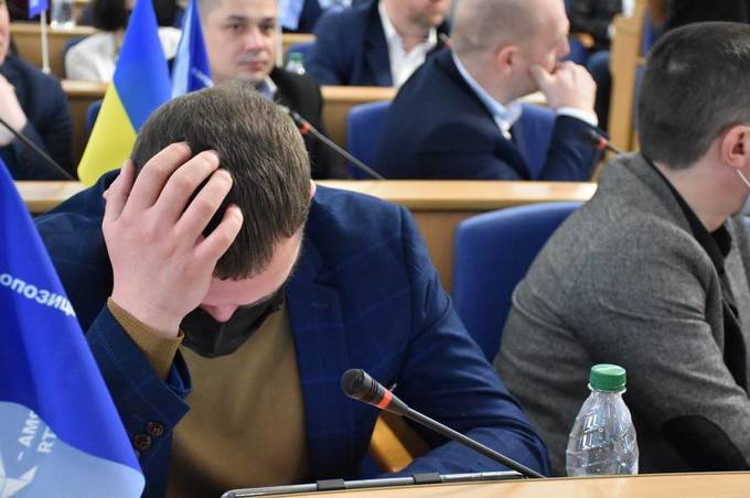 В Україні офіційно заборонили політичну партію «Опозиційна платформа - За життя» 