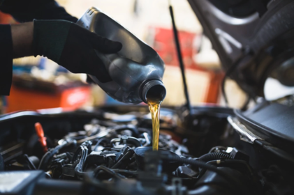 Чому вибір правильної моторної оливи є важливим для вашого автомобіля?