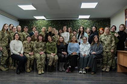 У ЗСУ представили жіночу військову форму: МВС оприлюднили деталі та фото