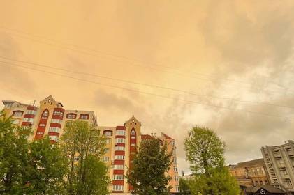 Стали відомі причини помаранчевого дощу у Вінниці: що кажуть синоптики