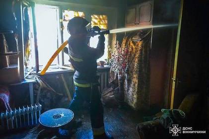 У Вінниці, внаслідок пожежі в багатоповерхівці, загинула людина (фото)