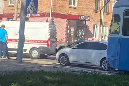 У Вінниці сталось ДТП на вулиці Пирогова: є потерпілі