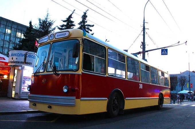 Вінничан запрошують покататися на ретро – тролейбусі 