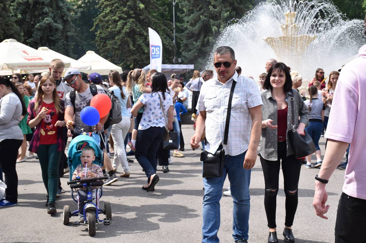 День Європи у Вінниці: фоторепортаж з центрального міського парку 