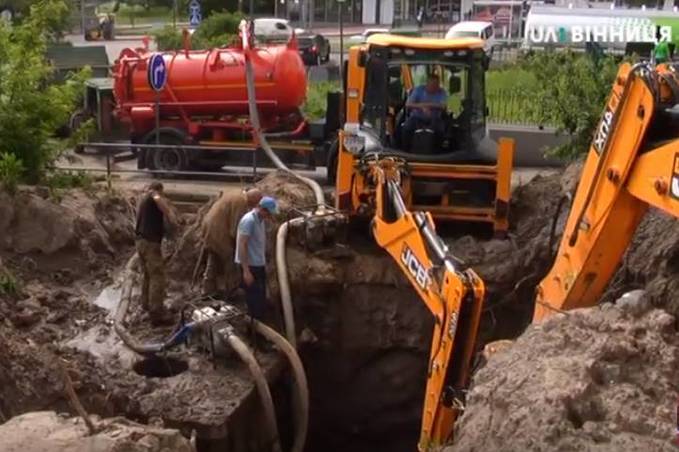 У Вінниці 13 вулиць через ремонт водогону тимчасово вимкнули від водопостачання 