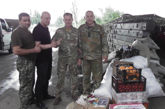 Працівники Муніципальної поліції відвезли бійцям на Схід України допомогу, яку збирали вінничани