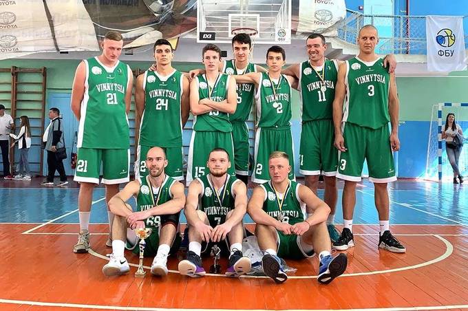 "Вінницькі зубри" посіли ІІ місце на турнірі з баскетболу