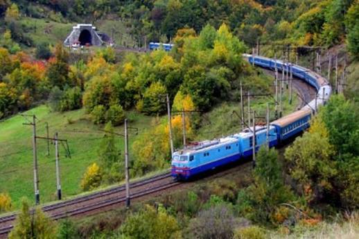 На період осінніх канікул Укрзалізниця запровадила додаткові поїзди
