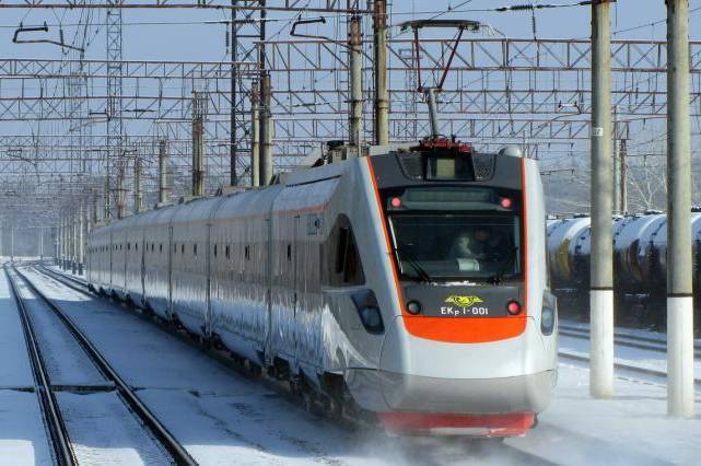 До зимових свят Укрзалізниця призначила 19  додаткових поїздів