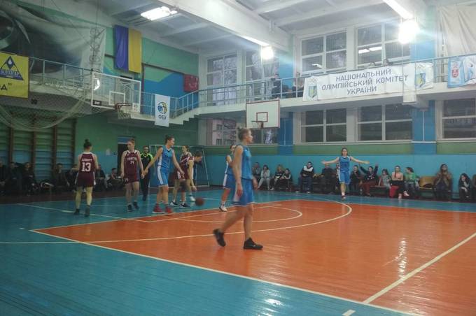 "Вінницькі блискавки" перемогли баскетболісток з Харкова