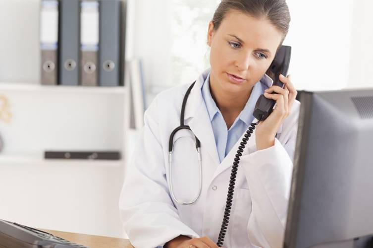 Чергові лікарі, які приймали вінничан в ЦПСМД у вихідні будуть надавати консультації по телефону