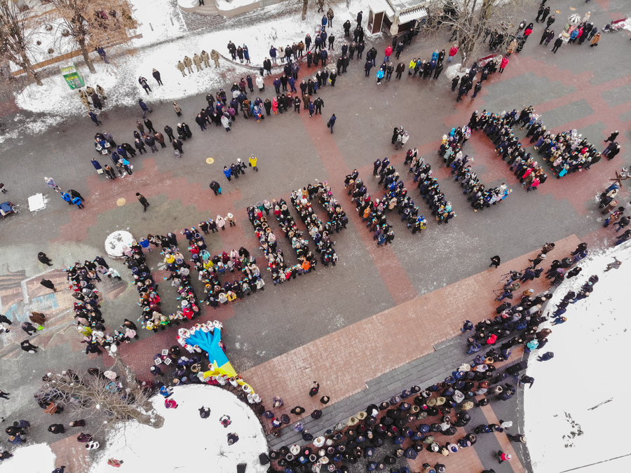 Близько 500 вінничан долучилися до флешмобу «Єдина країна» 