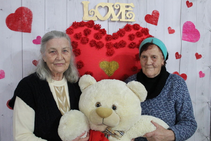 Любов без обмежень: як у Вінницькому пансіонаті для людей з інвалідністю та осіб похилого віку відзначили День Валентина