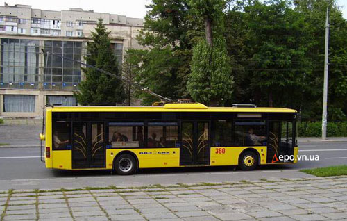 Один из новых троллейбусов ЛАЗ Е183