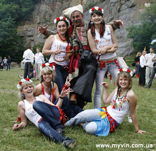 ІІ міжнародний козацький фестиваль звичаєвої культури «Живий вогонь»